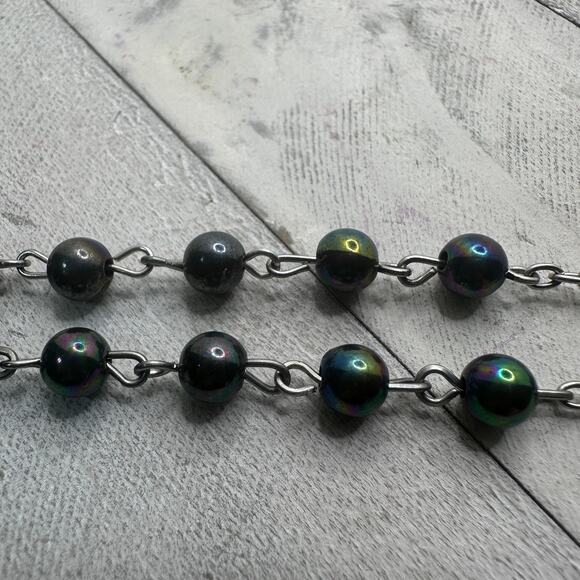 Vintage Black Iridescent Glass Bead Rosary, Catholic Prayer Beads, Crucifix - Picture 4 of 9